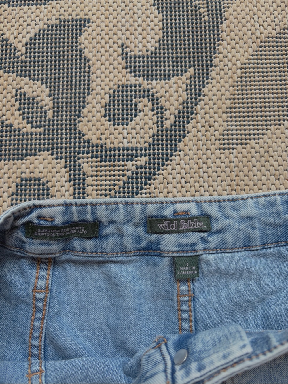 wild fable Light Wash High-Rise Denim Shorts - Picture 3 of 3